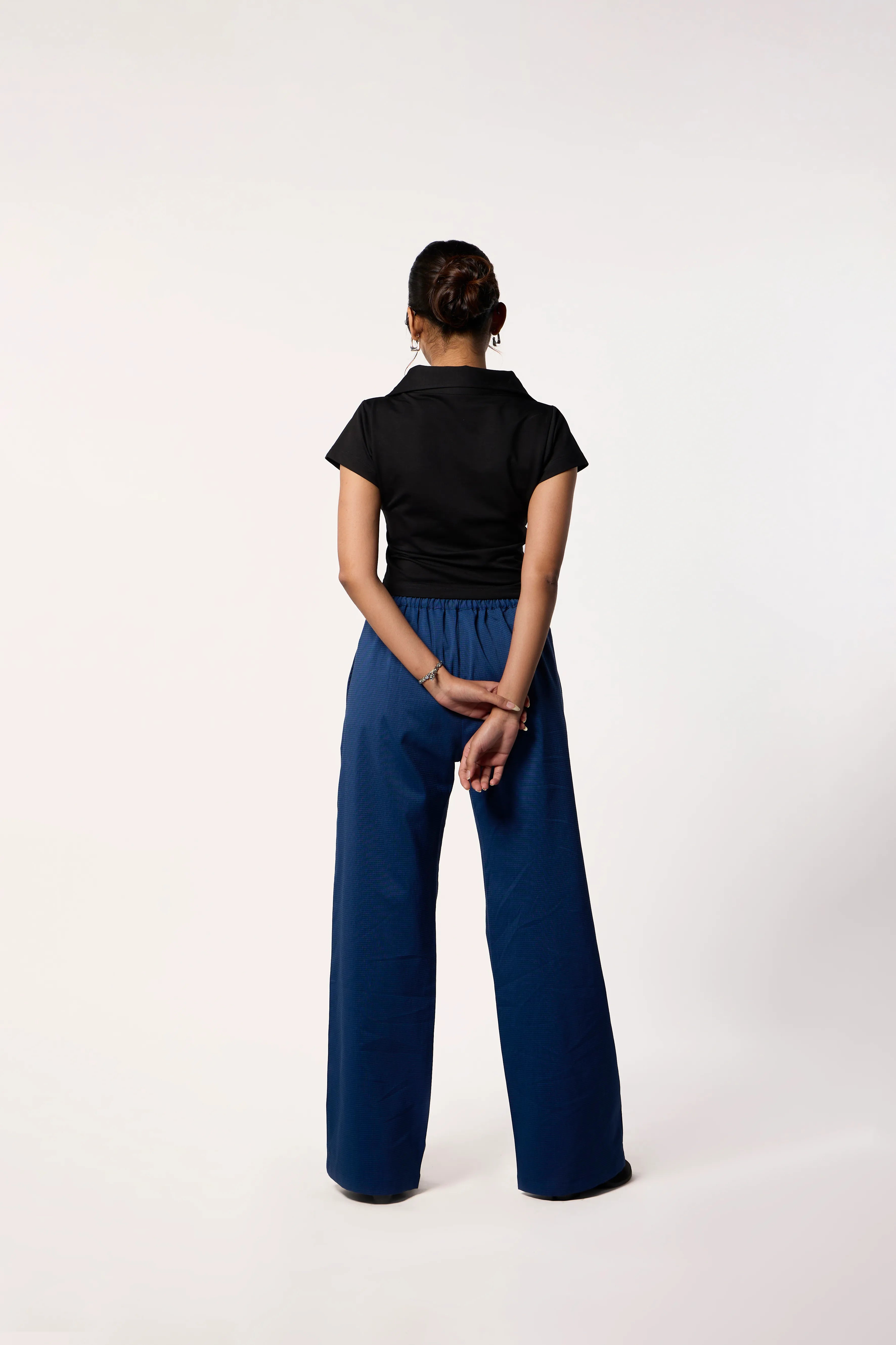 Collared Crop Tee- Black